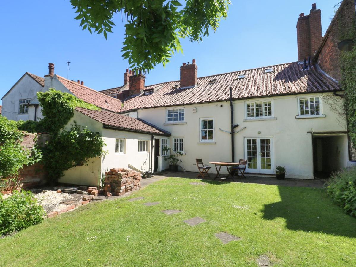 54 Bridge Street * Brigg